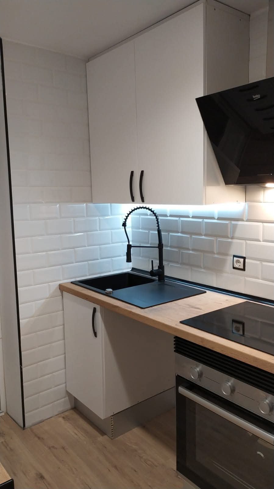 Reforma de cocina con acabados modernos